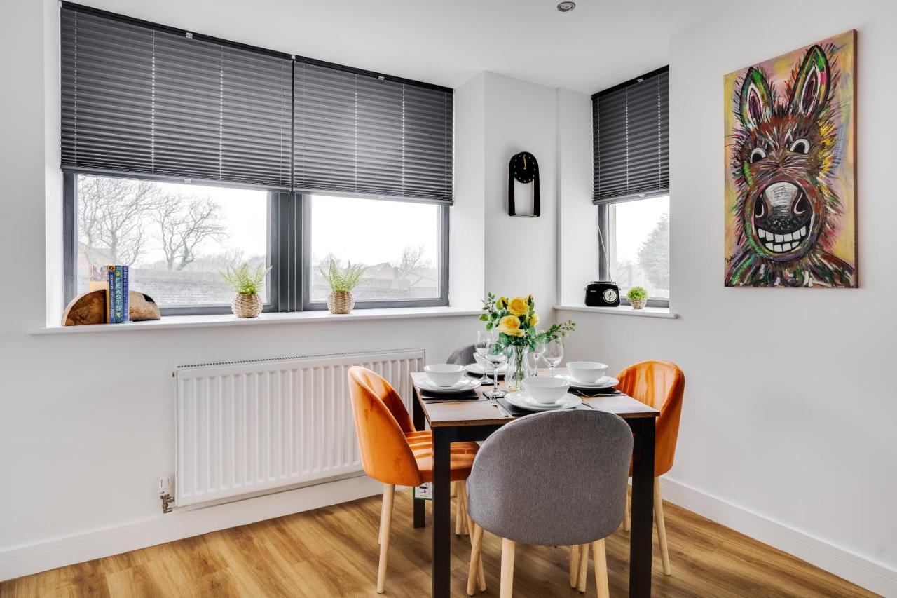Victoria Home - 2 Bedroom Wi-Fi Parking Workers Hyde Εξωτερικό φωτογραφία