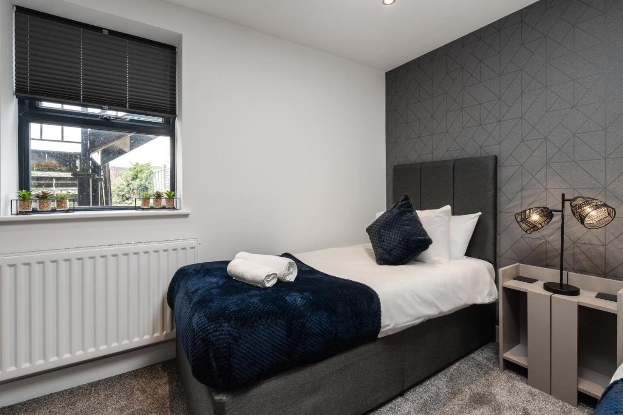 Victoria Home - 2 Bedroom Wi-Fi Parking Workers Hyde Εξωτερικό φωτογραφία